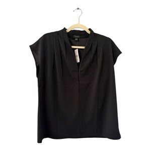 NWT Ann Taylor Black Sleeveless Blouse in Size L